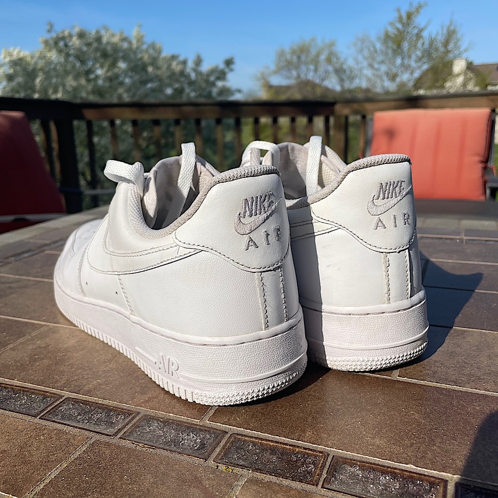 Men’s Nike Air Force 1 White Size 11 - Picture 2 of 6